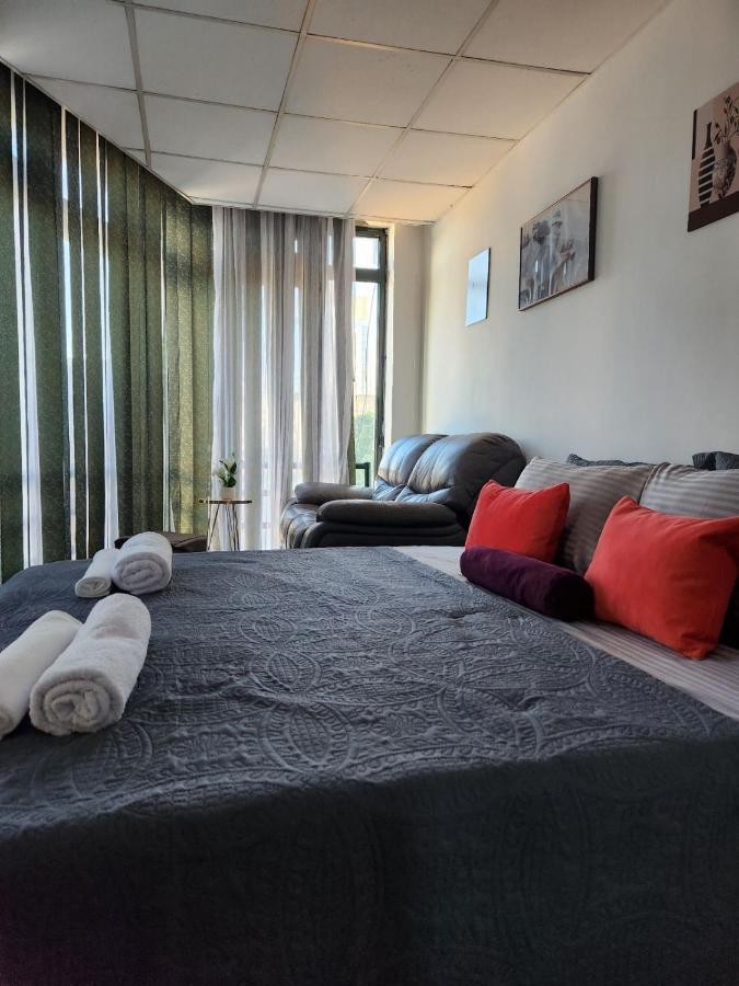 Hotel City Rooms Prishtina Pristina Buitenkant foto