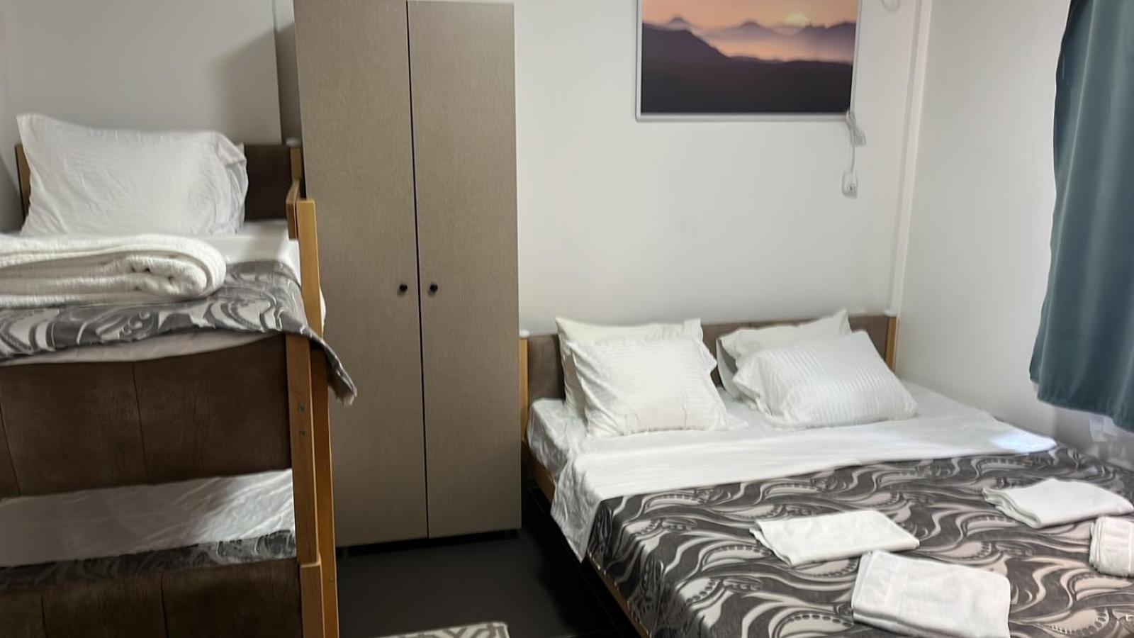 Hotel City Rooms Prishtina Pristina Buitenkant foto