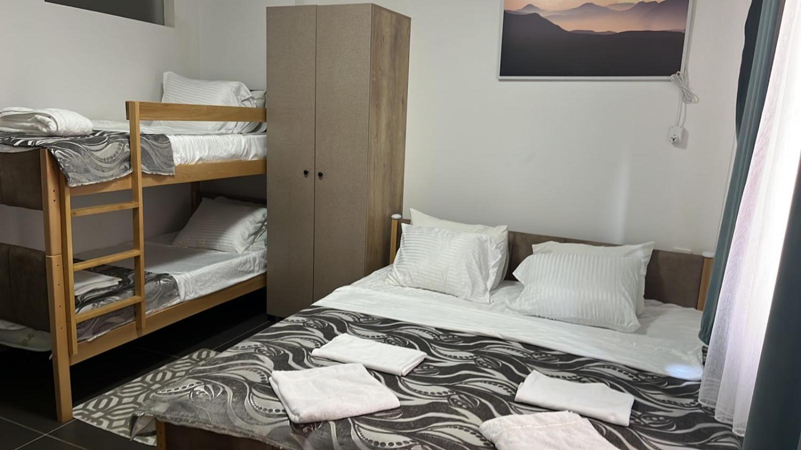 Hotel City Rooms Prishtina Pristina Buitenkant foto